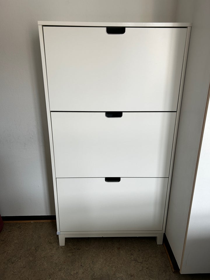 Ställ skoskab  Ikea