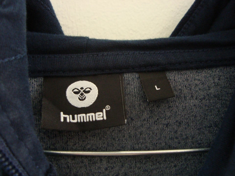 Cardigan, Hummel, str. 40