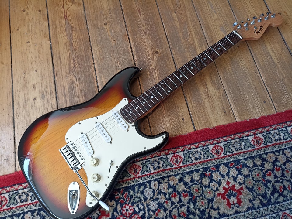 Elguitar Squier SE Stratocaster