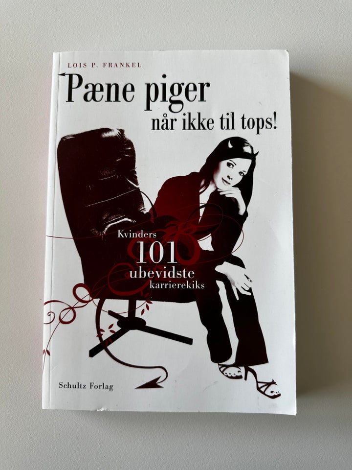 Pæne piger når ikke til tops!, Lois