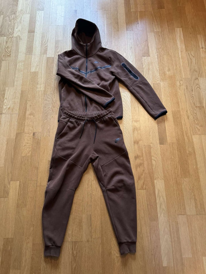 Hættetrøje, Nike tech fleece, str.