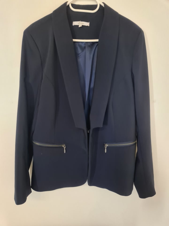 Blazer str 44 2BIZ