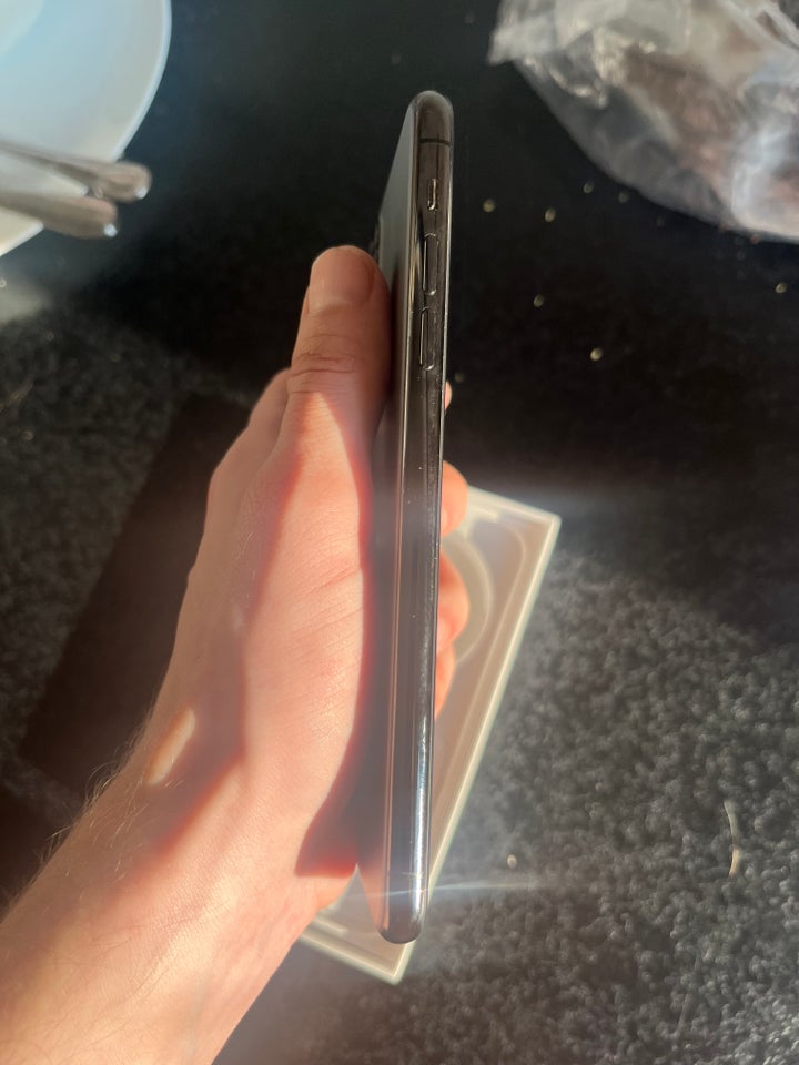 iPhone 11 Pro Max, 64 GB, grå