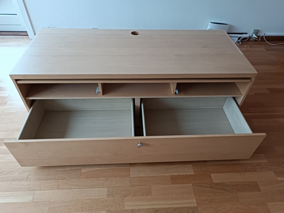 TV-skab, IKEA, b: 145 d: 60 h: 48