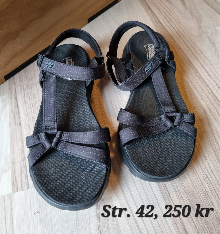 Sandaler, str. 42, Diverse