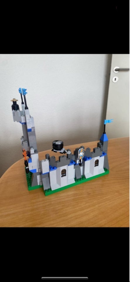 Lego Kingdoms, 8799