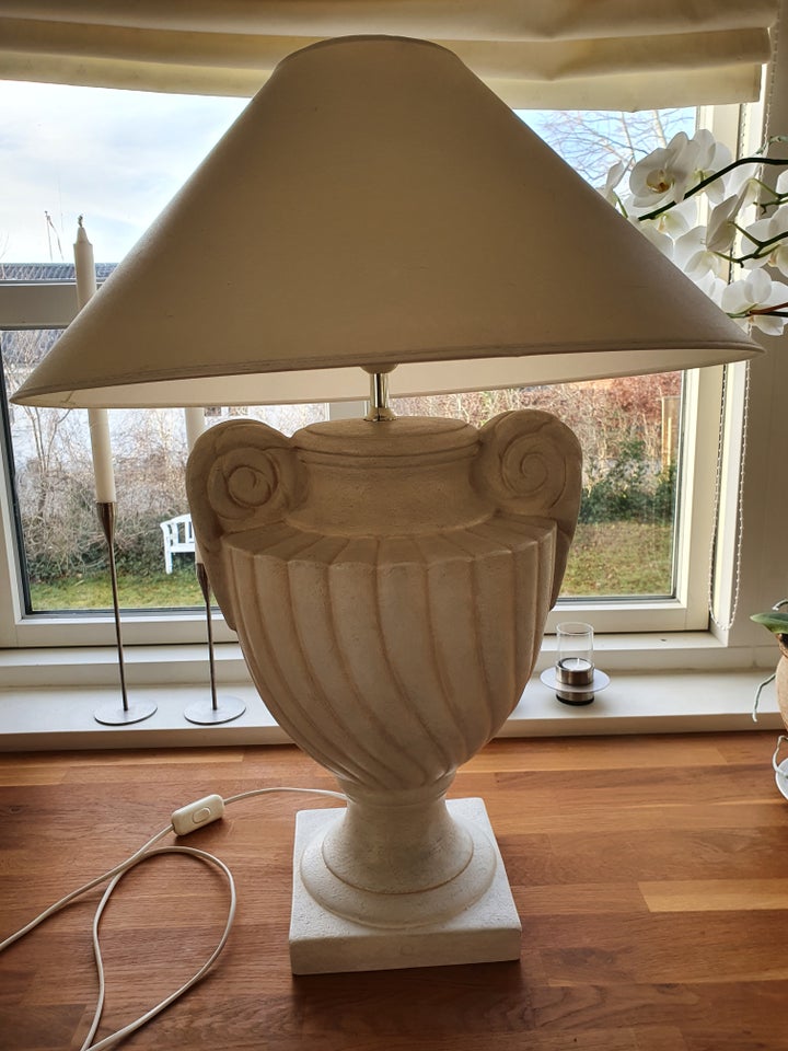 Lampe, Bordlampe. ILVA