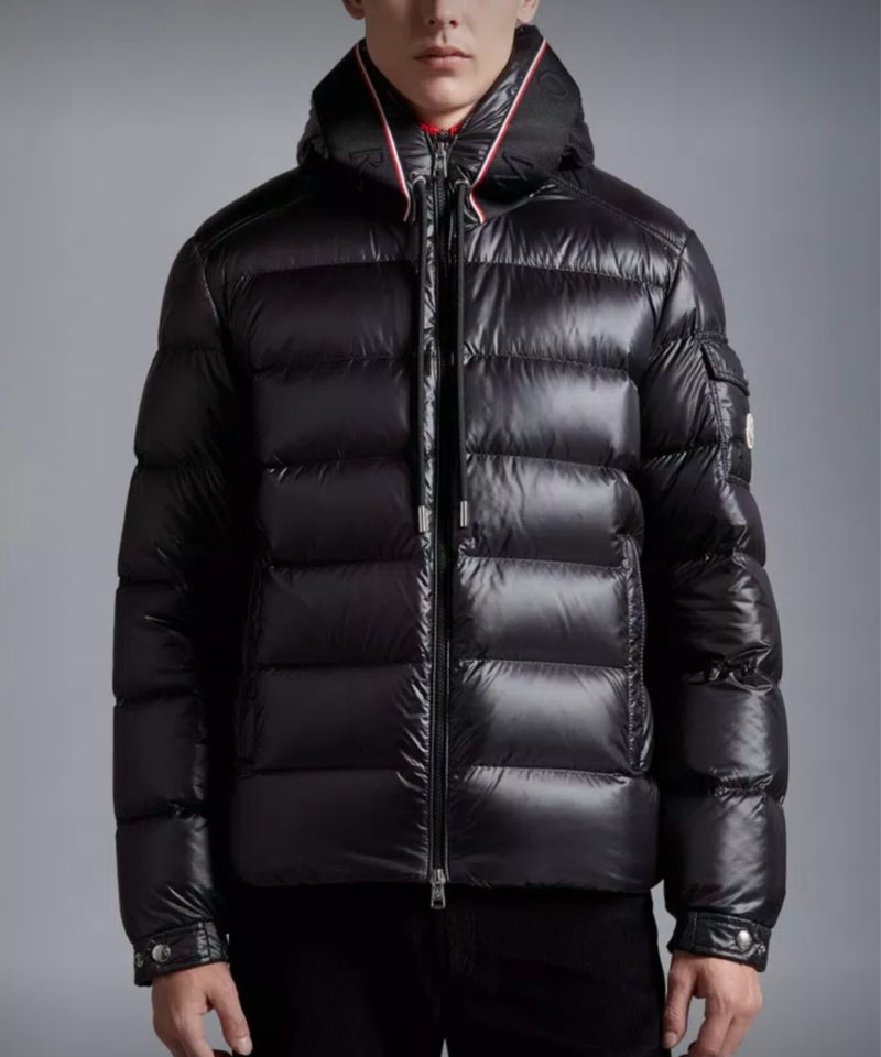 Dynejakke, str. M, Moncler