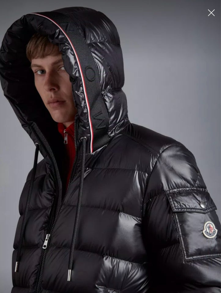 Dynejakke, str. M, Moncler