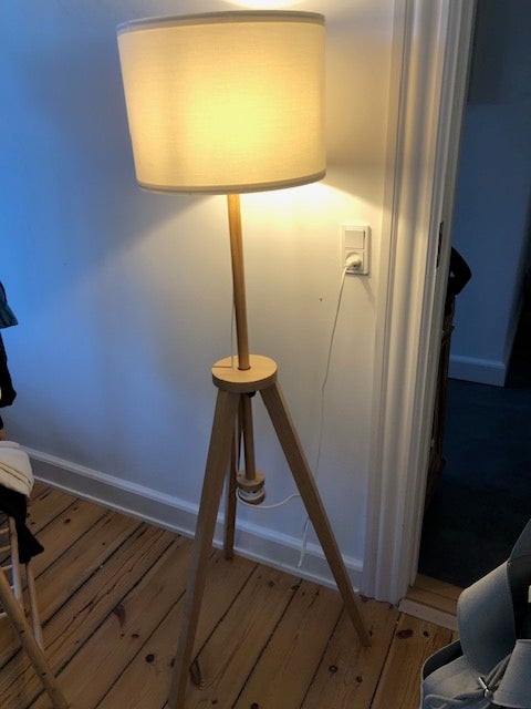 Gulvlampe, Ikea