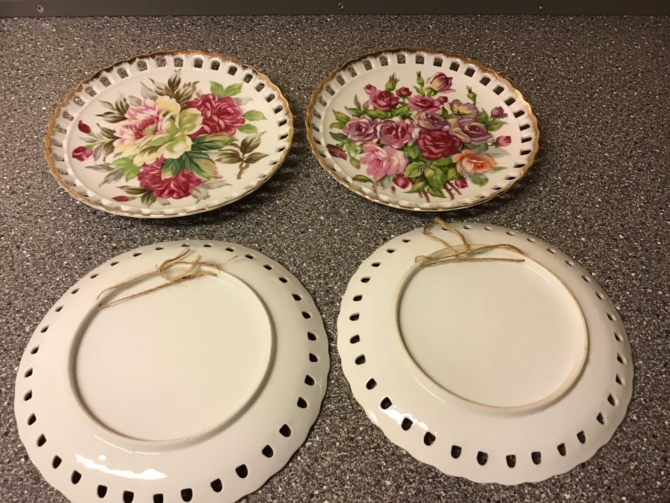 Porcelæn Platter med Rød Blomster