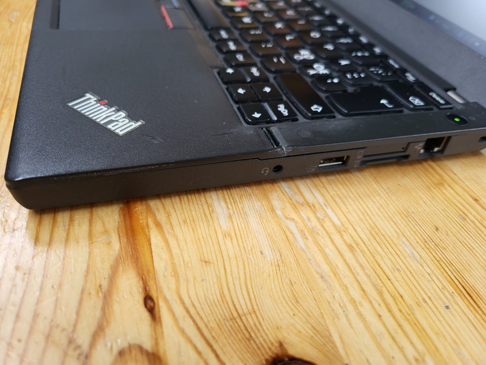 Lenovo X260 25 GHz 16 GB ram