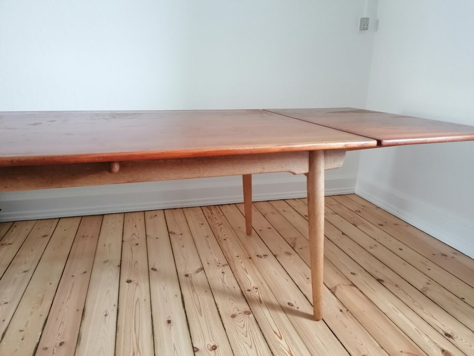 Spisebord Teak og Eg Hans J Wegner