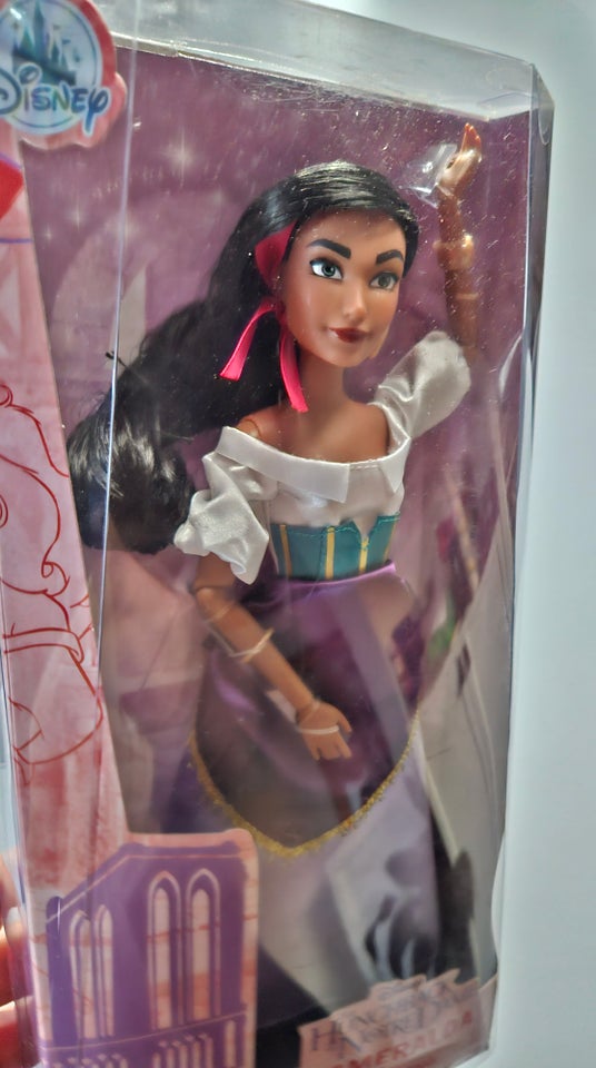 Barbie, Esmaralda Disney dukke