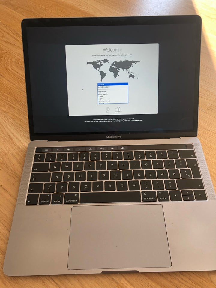 MacBook Pro A1989 i5 24GHz GHz