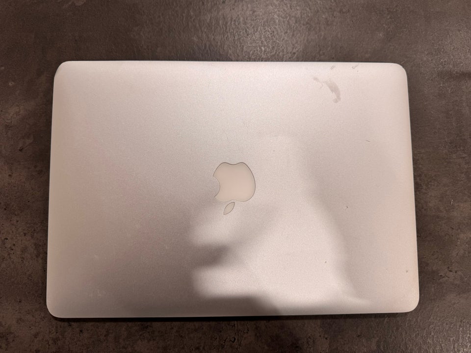 MacBook Air, 13” Early 2015, 1.6 GHz