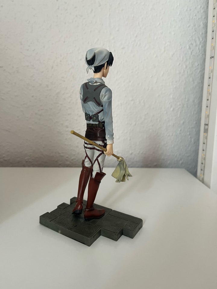 Attack on Titan Levi actionfigur