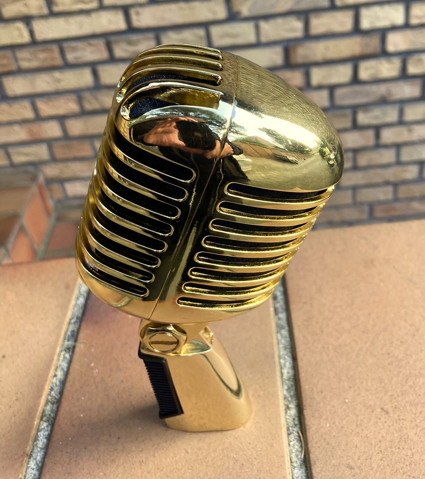 Guld Mikrofon, Elvis Shure Klon