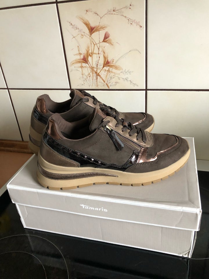 Sneakers, str. 40, Tamaris