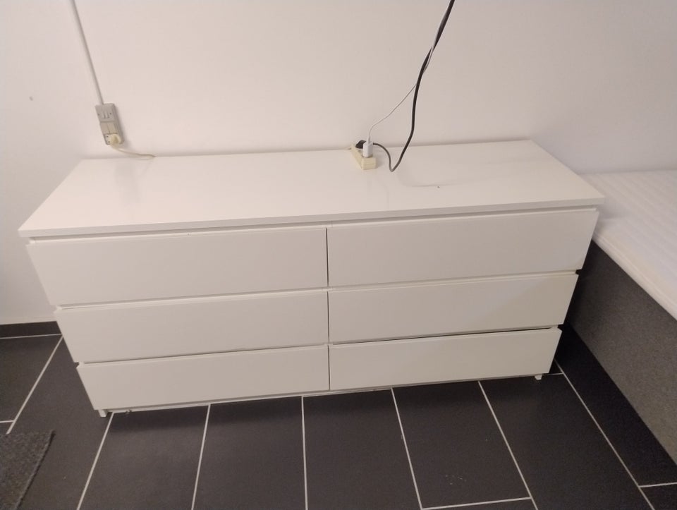 Reol Ikea b: 160 d: 48 h: 78