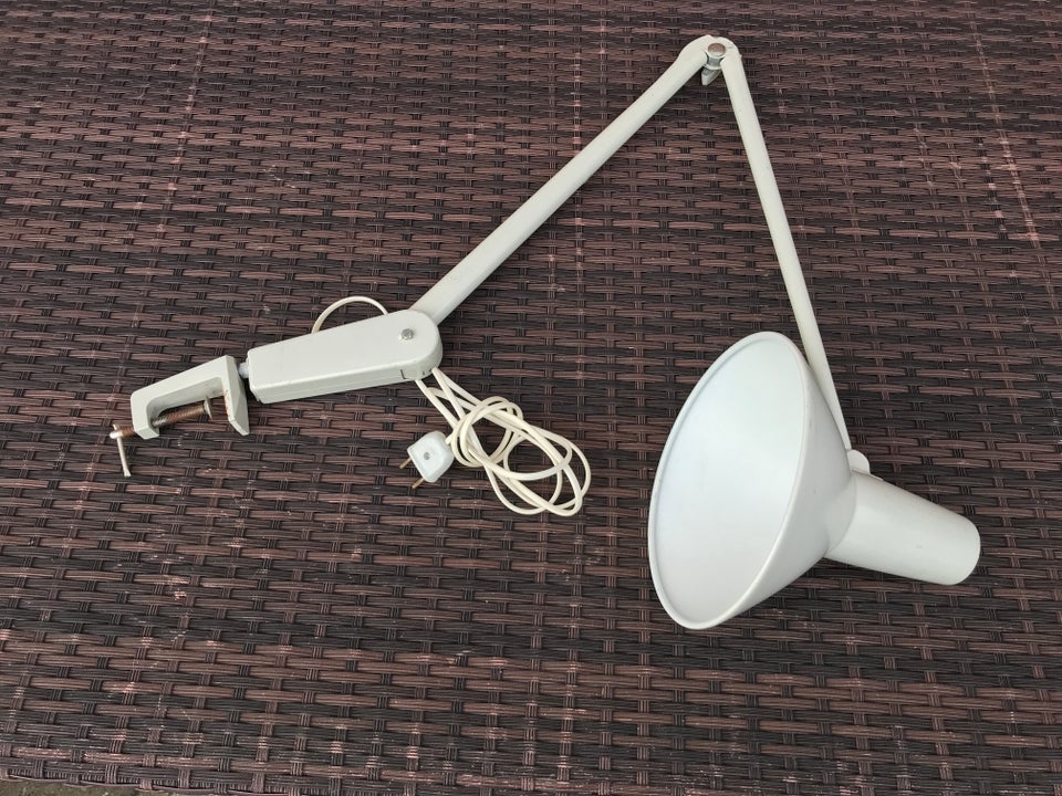 Arkitektlampe Swing