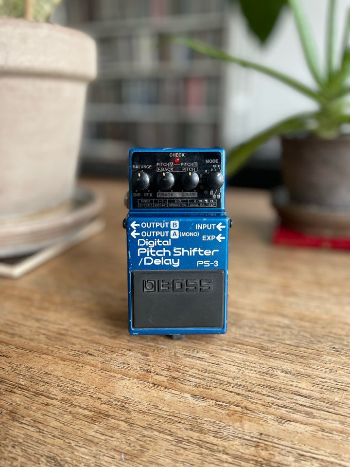 Pitch Shifter og Delay Boss PS-3