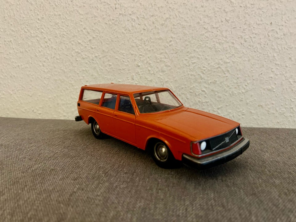 Modelbil VOLVO 245 DL Stahlberg