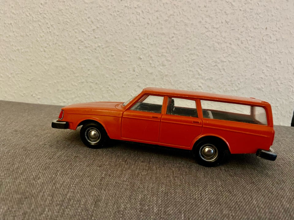 Modelbil VOLVO 245 DL Stahlberg