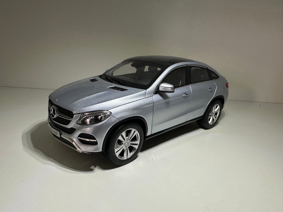 Modelbil, Norev Mercedes gle,