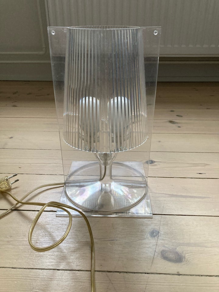 Anden bordlampe, Kartell