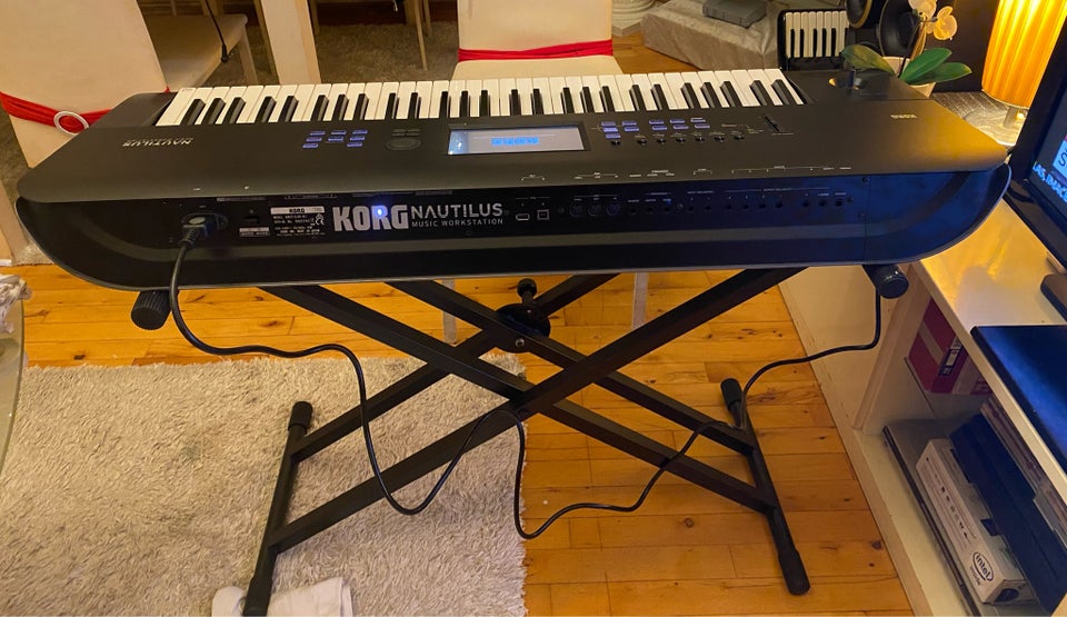 Keyboard, Korg Nautilus 61