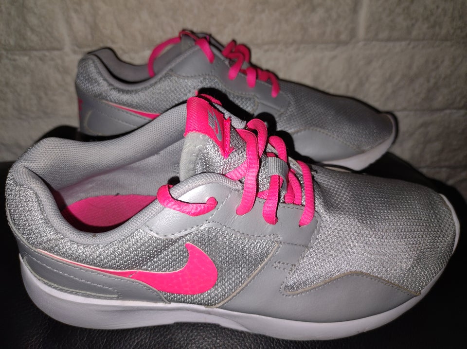 Sneakers, str. 37,5, Nike