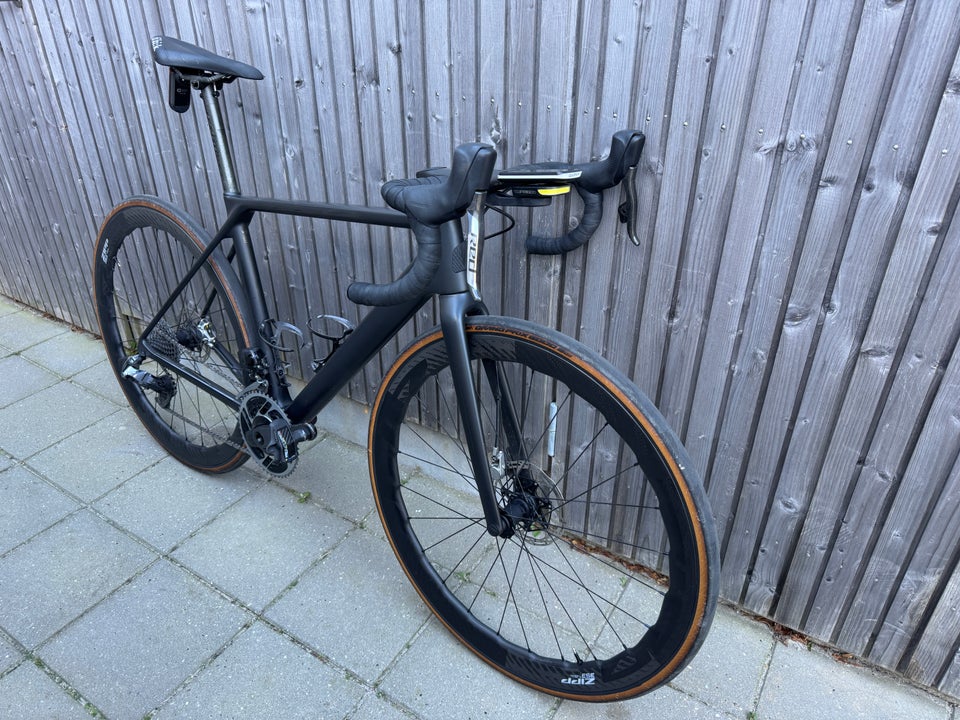 Herreracer, Canyon Ultimate CF