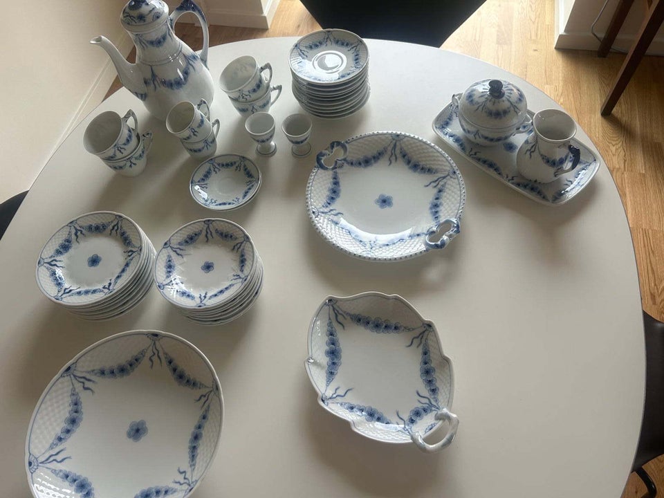 Porcelæn, Spisestel / kaffestel,