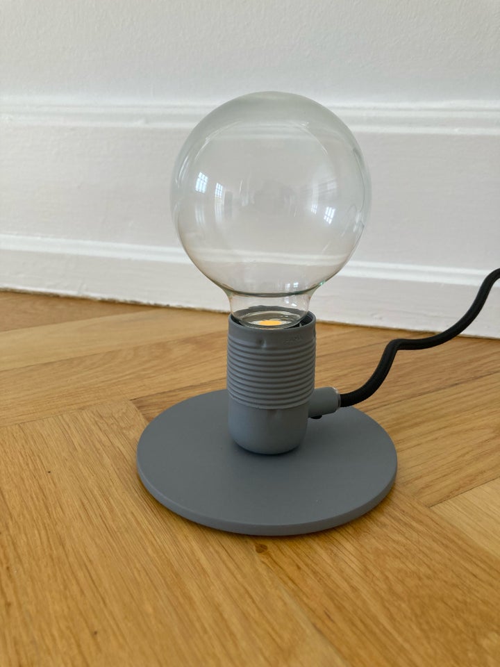 Anden bordlampe, Frama