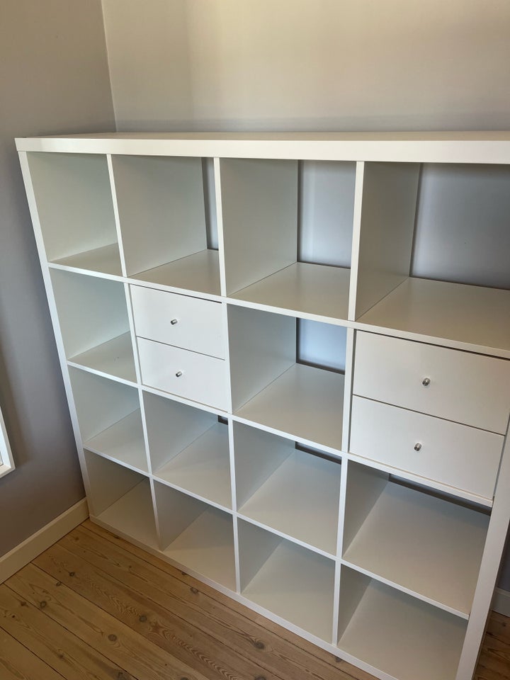 Reolsystem IKEA b: 147 d: 39 h: 147