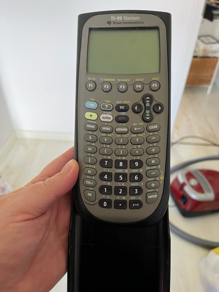 Texas Instruments TI-89 Titanium