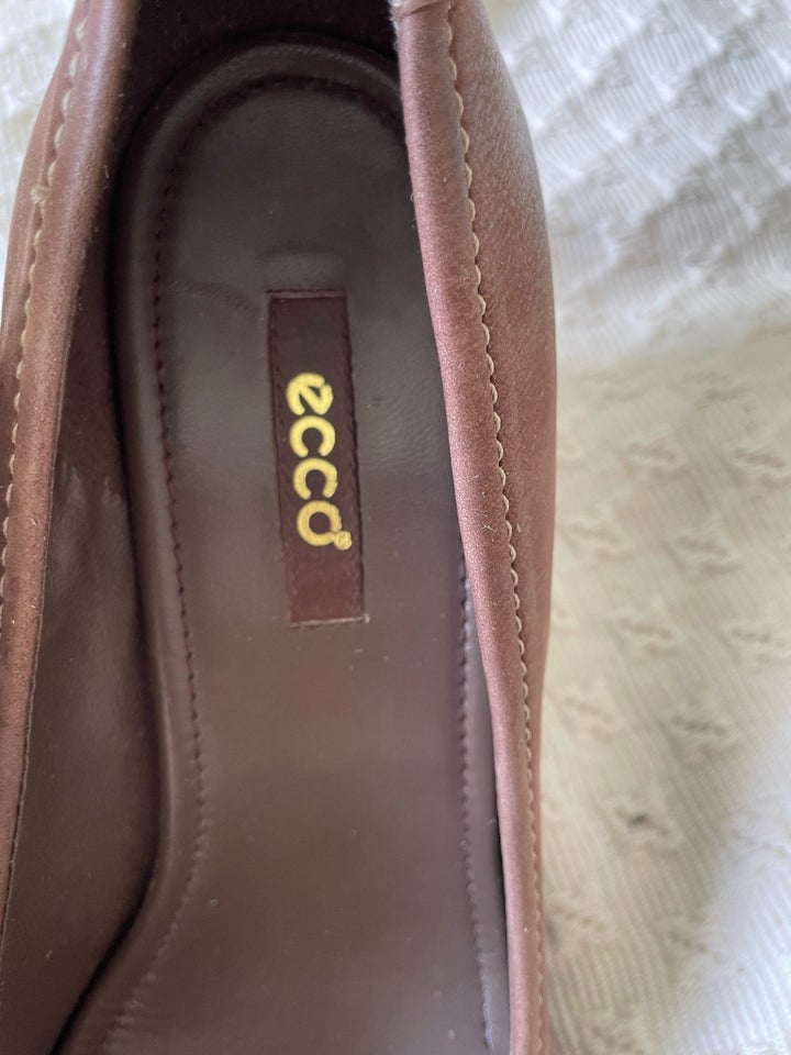 Pumps str 38 Ecco