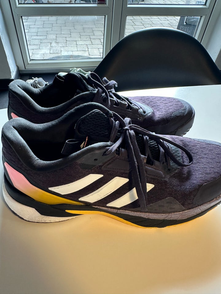 Håndboldsko, Adidas Crazyflight