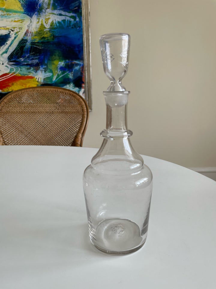 Karaffel Glas 130 år gl