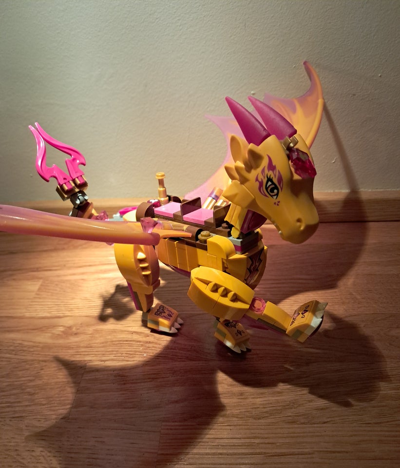 Lego Elves, Gul drage