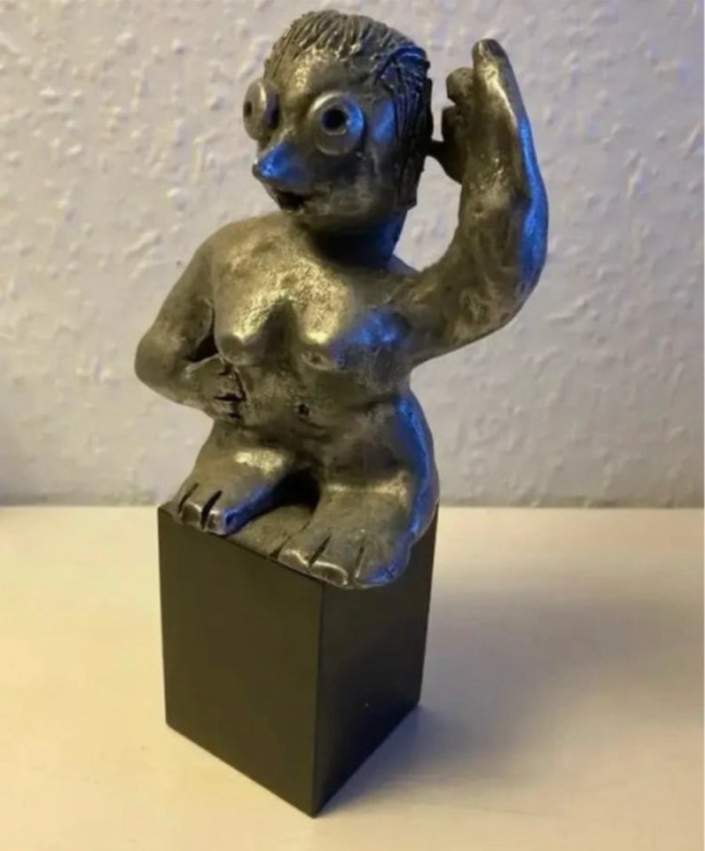 Kunstskulptur af Mernild Palle