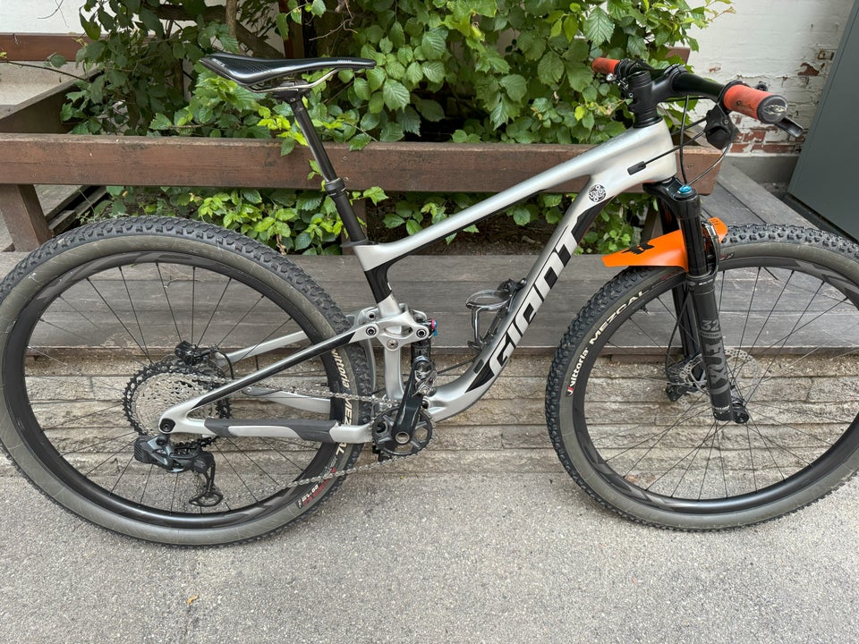 Giant Anthem Adv Pro 2 full