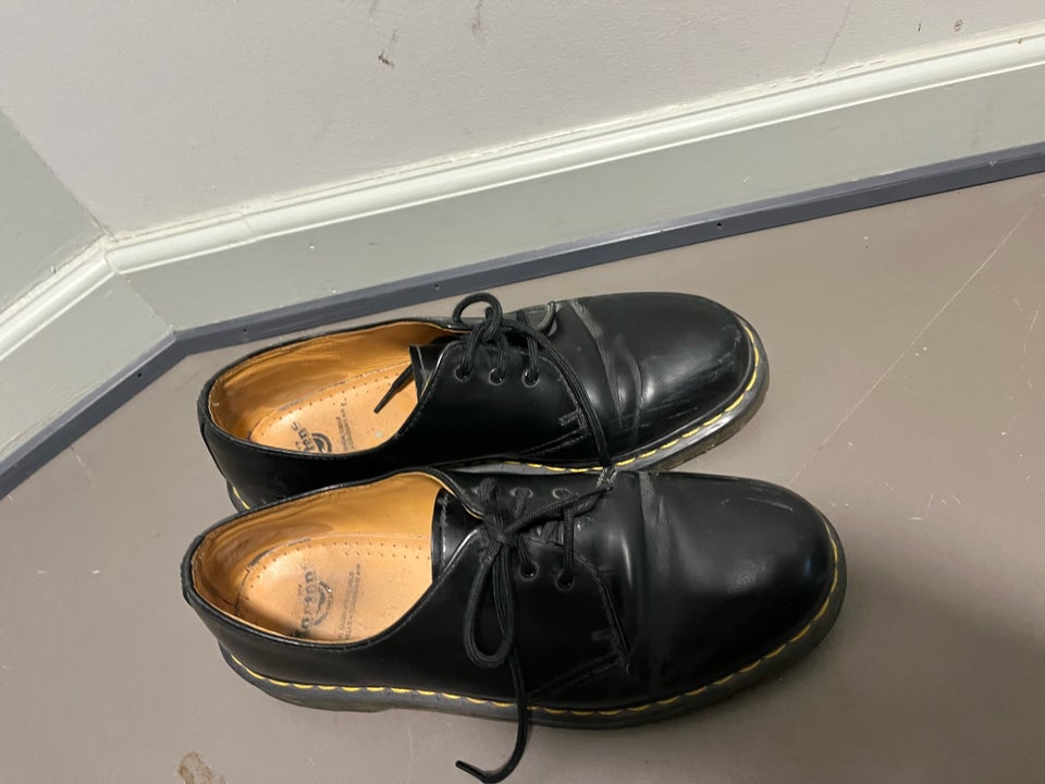 Fritidssko str 43 Dr martens