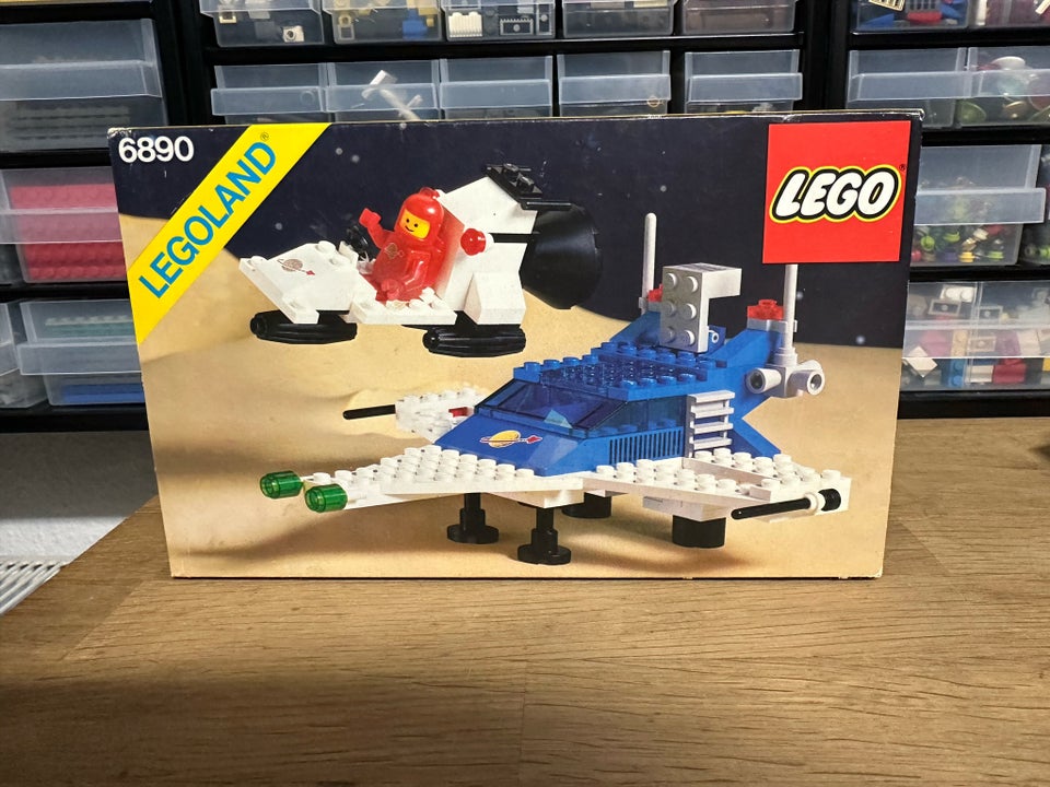 Lego Space, 6890