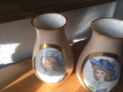 Porcelæn Håndmalede vaser Royal