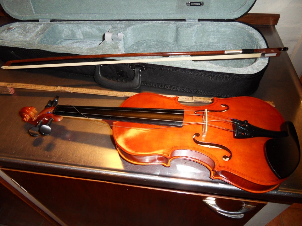 Violin i violinkasse Carmen 55 cm