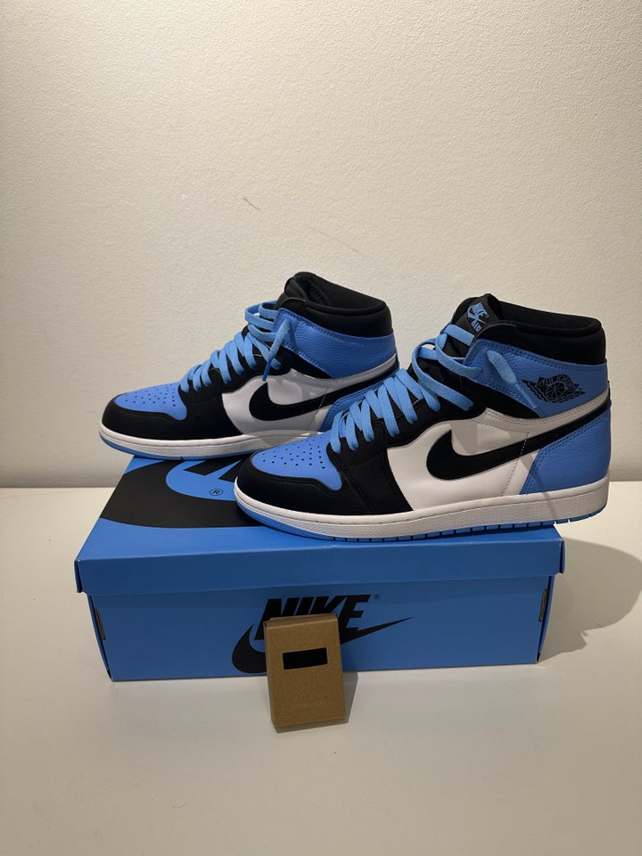 Sneakers, Jordan 1 High UNC Toe,