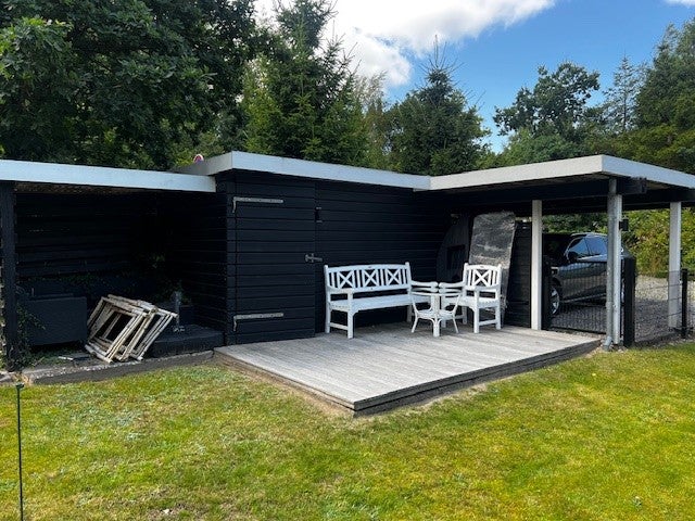 Træskur og carport