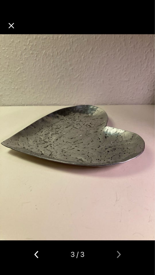 Kunstnerisk metalfad hjerte